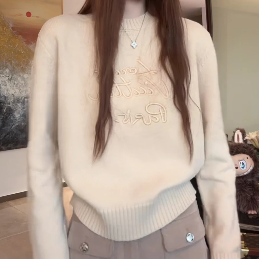 温暖随行～2025秋冬新款百搭基础款字母提花圆领显瘦长袖针织上衣