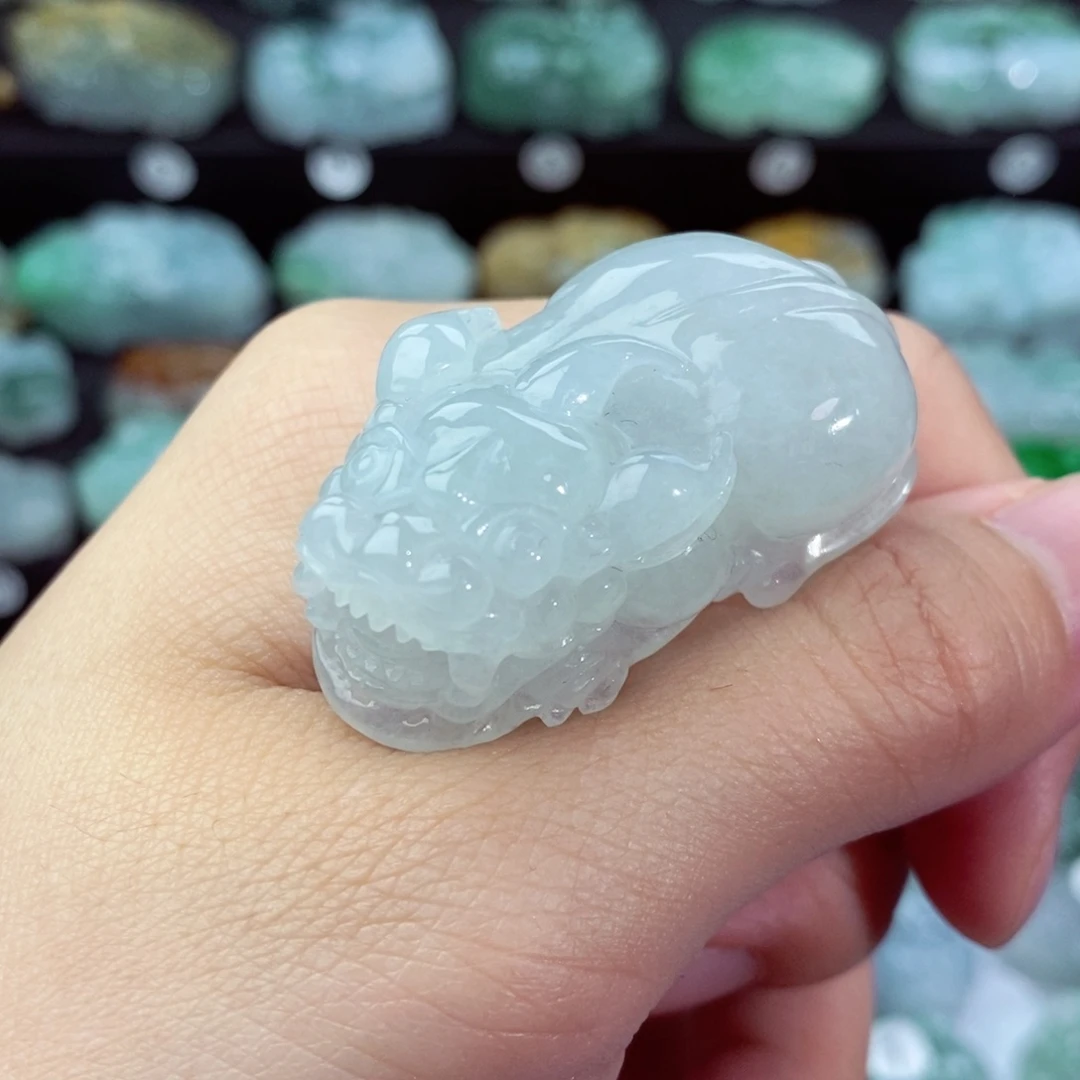 翡翠颈饰未镶嵌天然