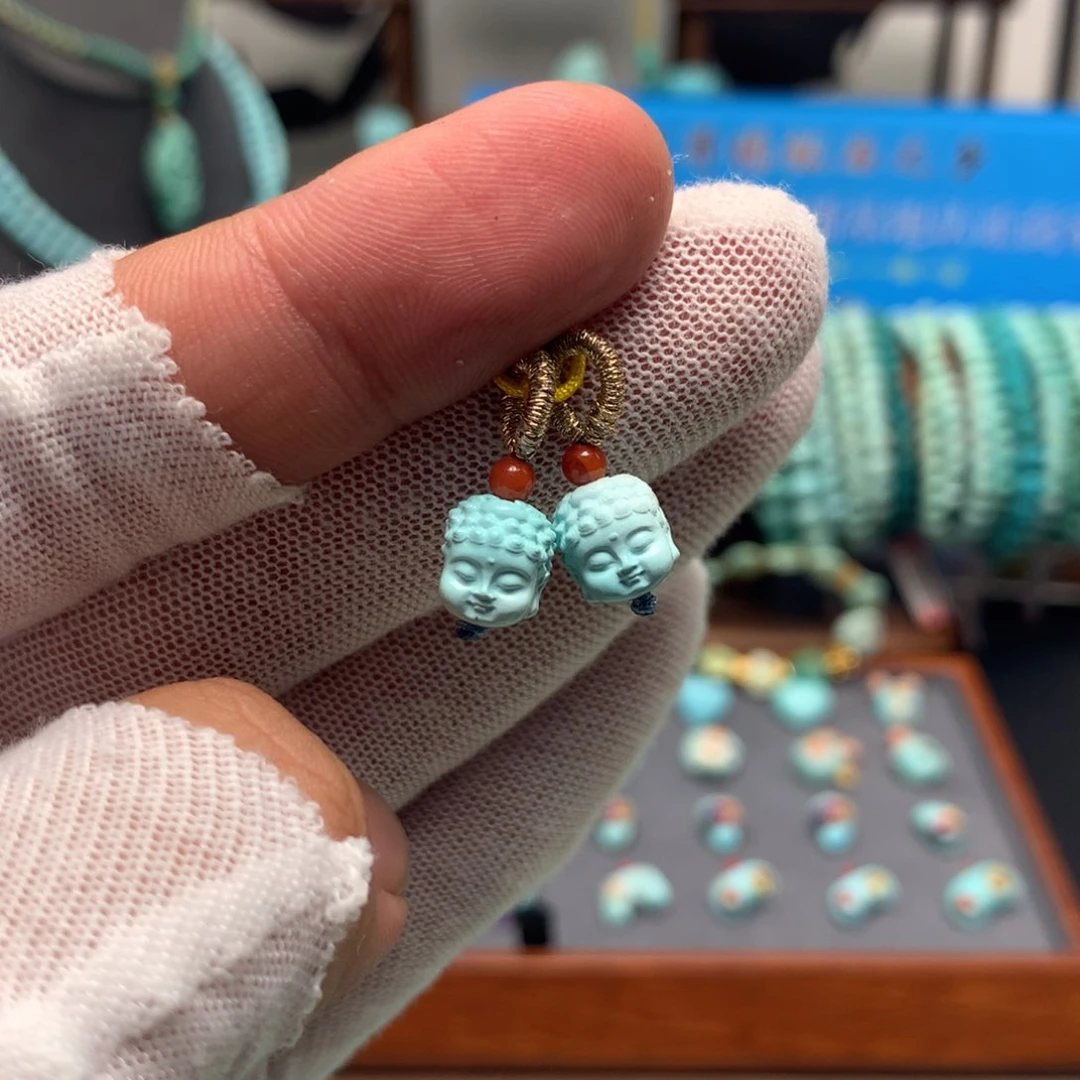 未镶嵌绿松石珠宝奇石