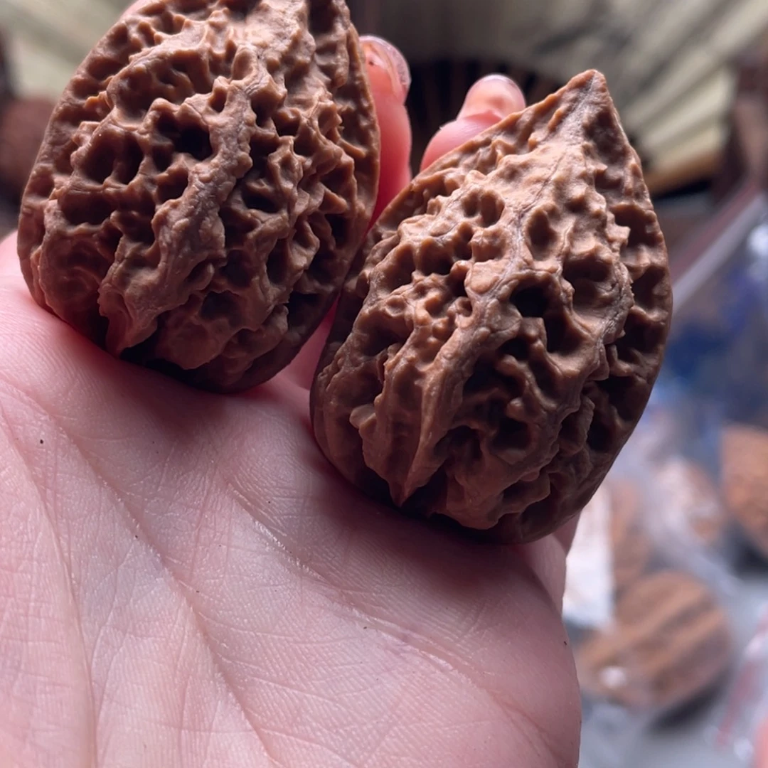 文玩核桃把件楸刀鱼34