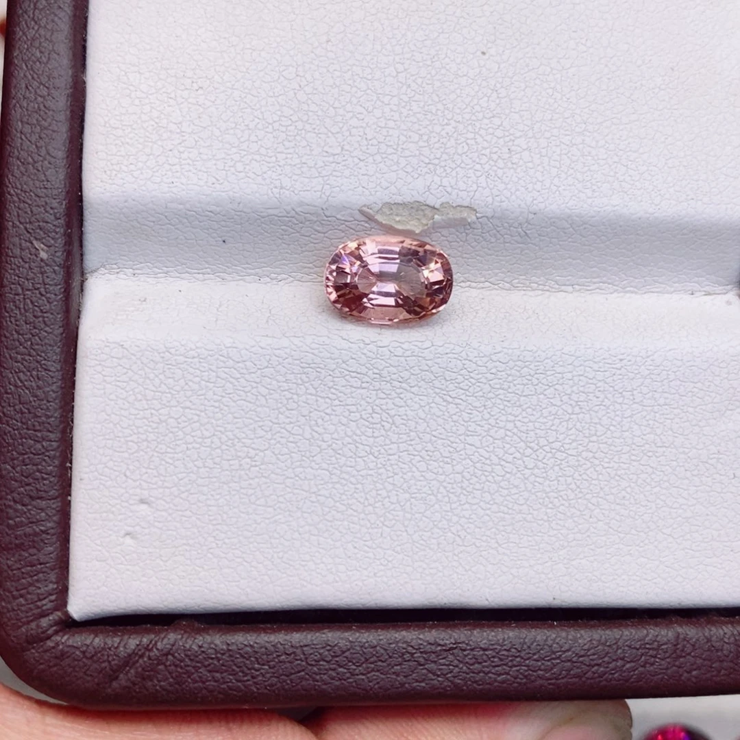 碧玺裸石未镶嵌碧玺2.3克拉