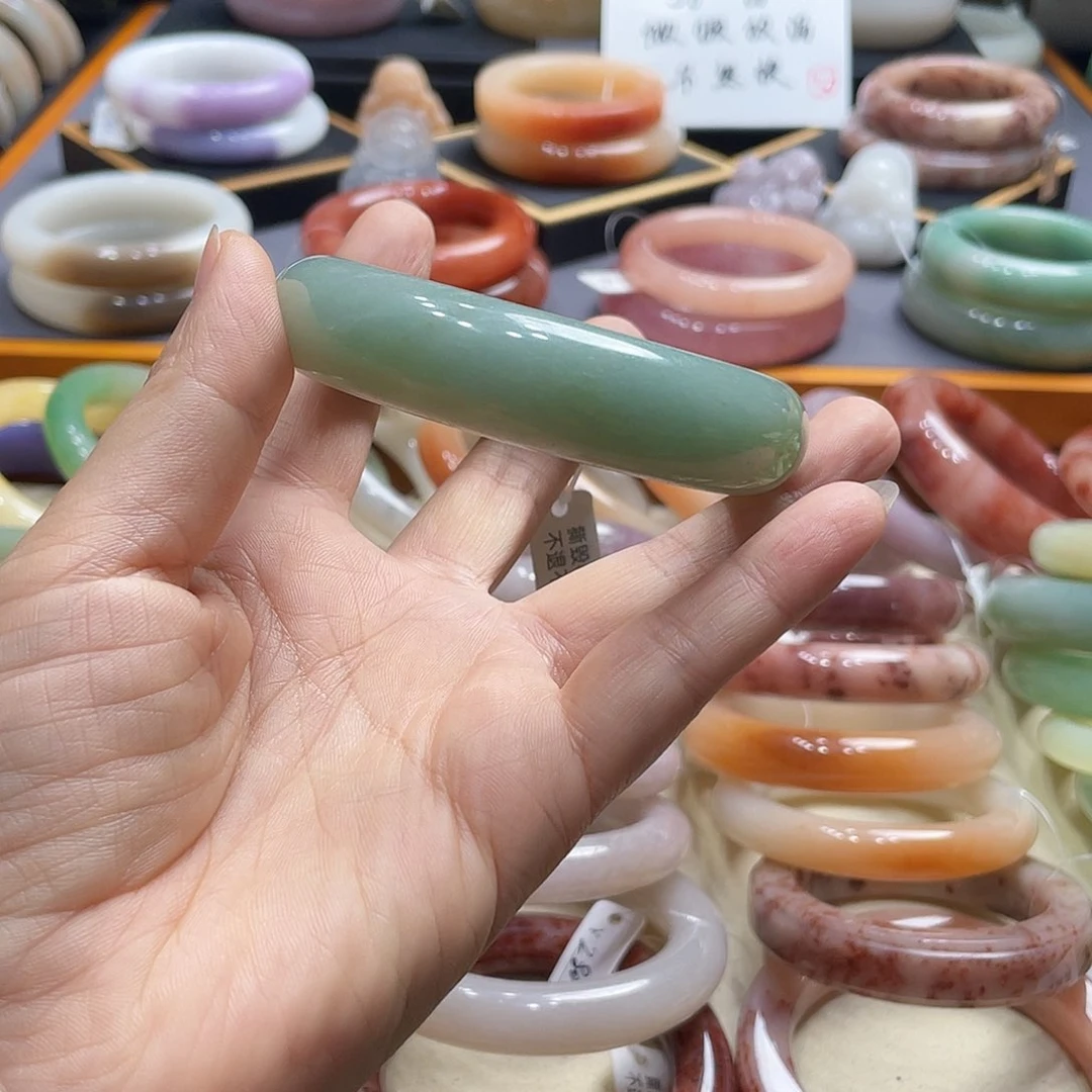 未镶嵌手镯石英岩玉兔*美