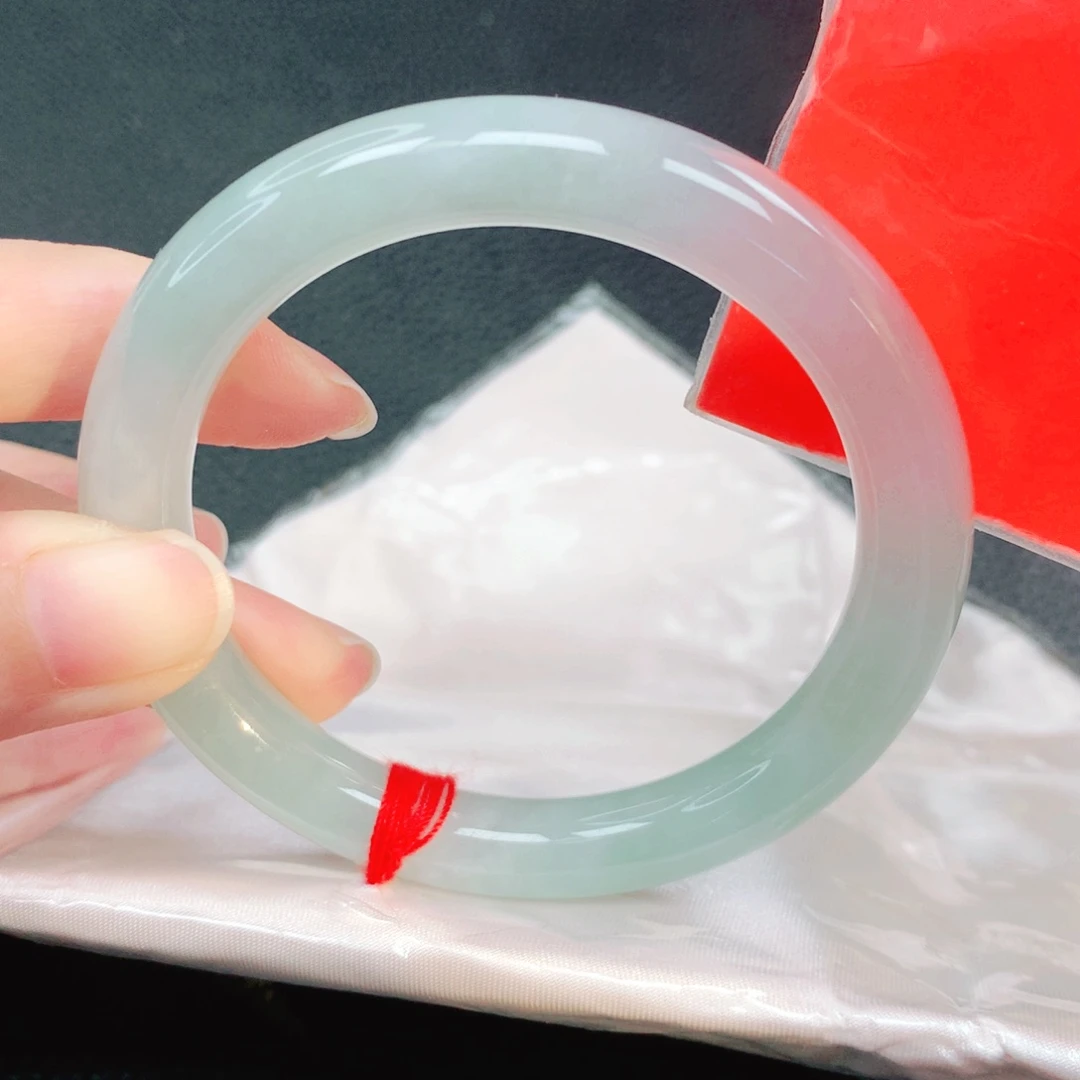 翡翠未镶嵌手镯54圈