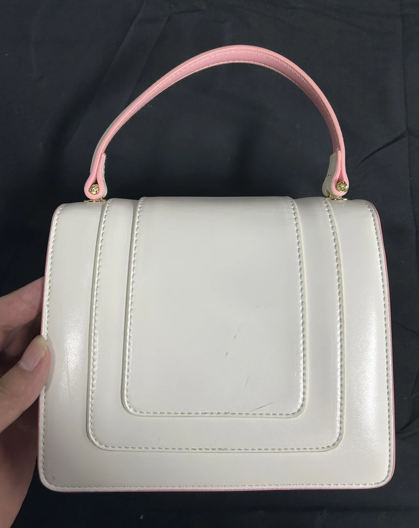 2025新款真皮女包里格三层白色