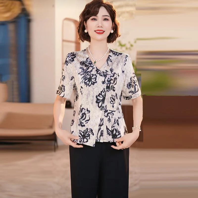 2025新款洋气中老年女装时尚两件套洋气妈妈夏季上衣服套装