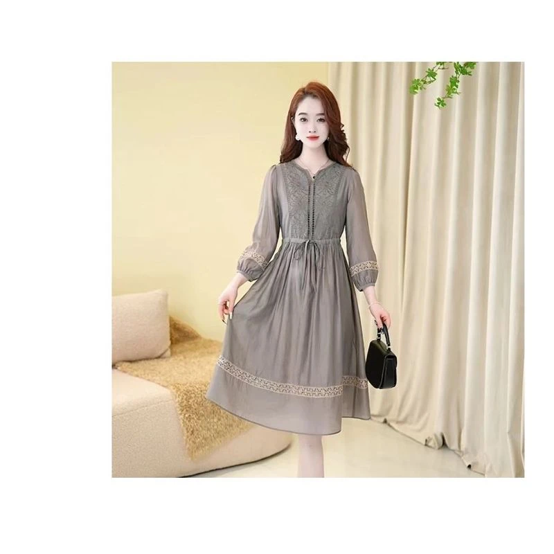 GJ01-30新款舒适时尚连衣裙