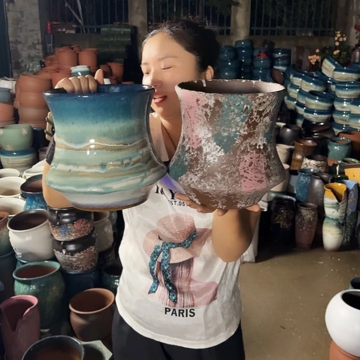 20口22高两个盆子。