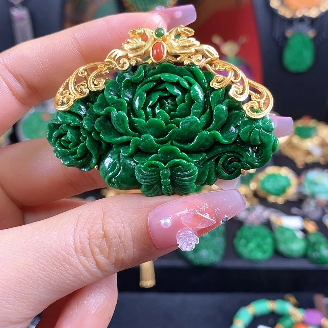翡翠未镶嵌颈饰吊坠
