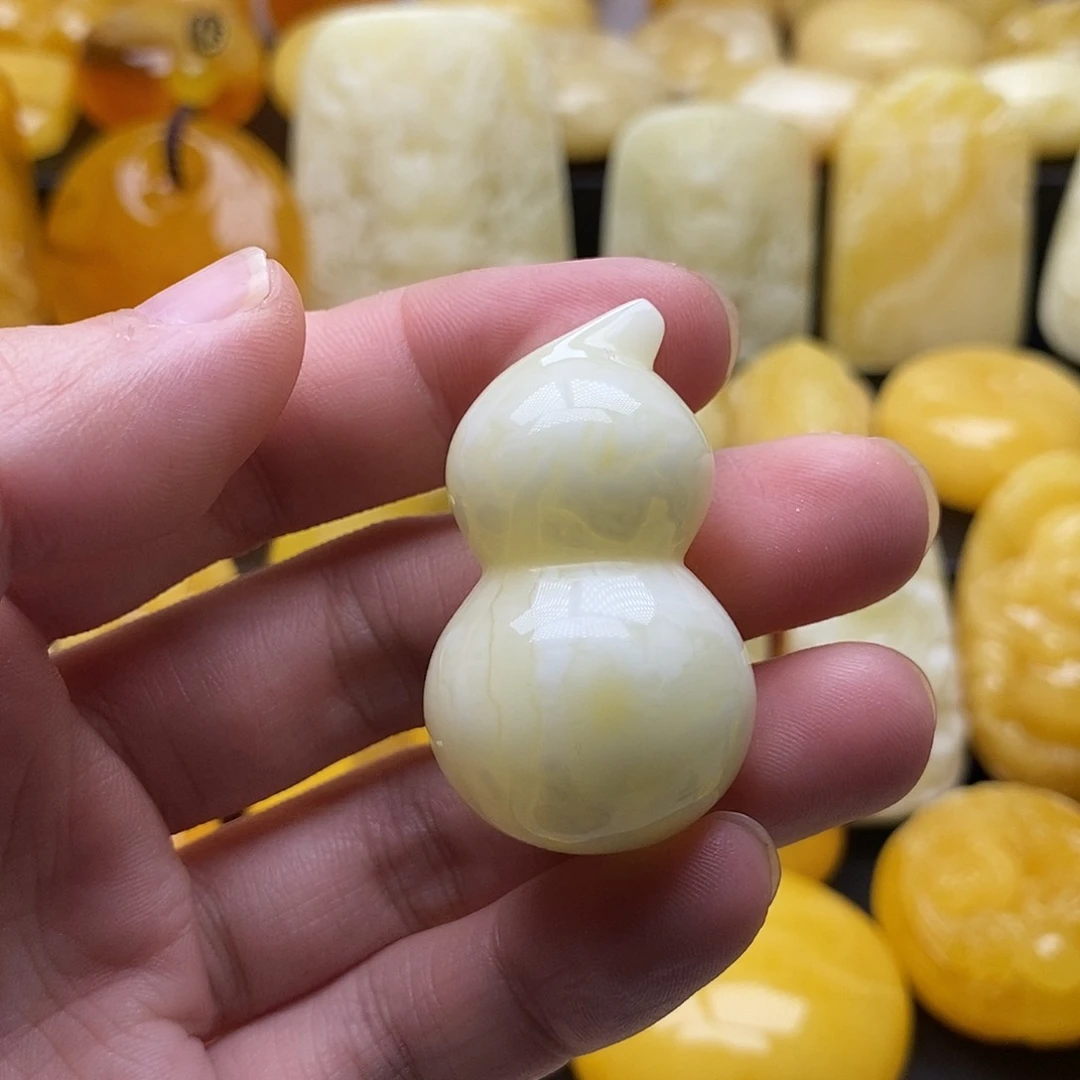 琥珀颈饰未镶嵌琥珀蜜蜡吊坠