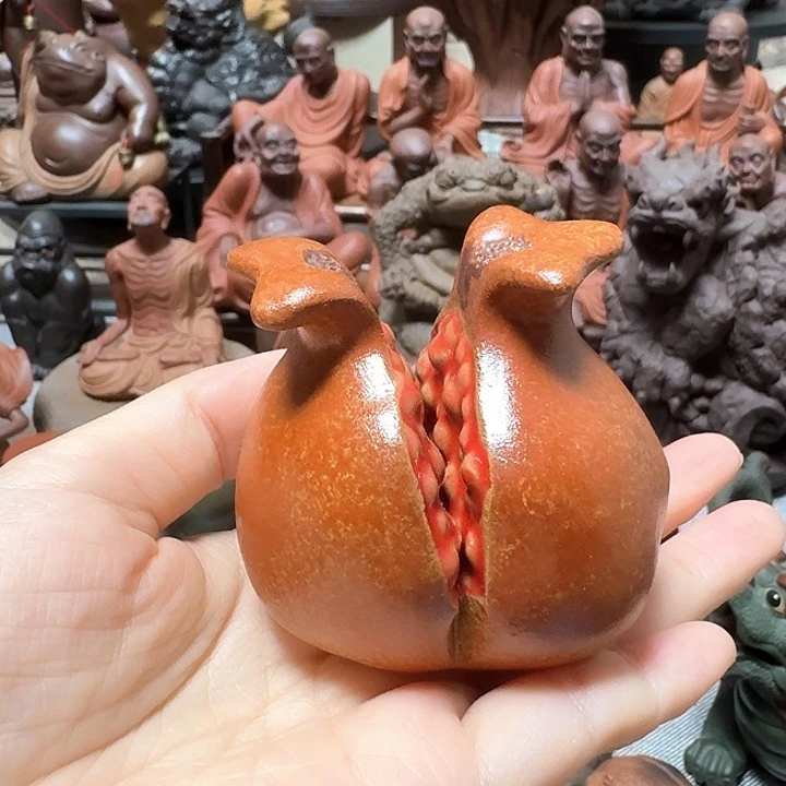紫砂茶宠石榴石榴