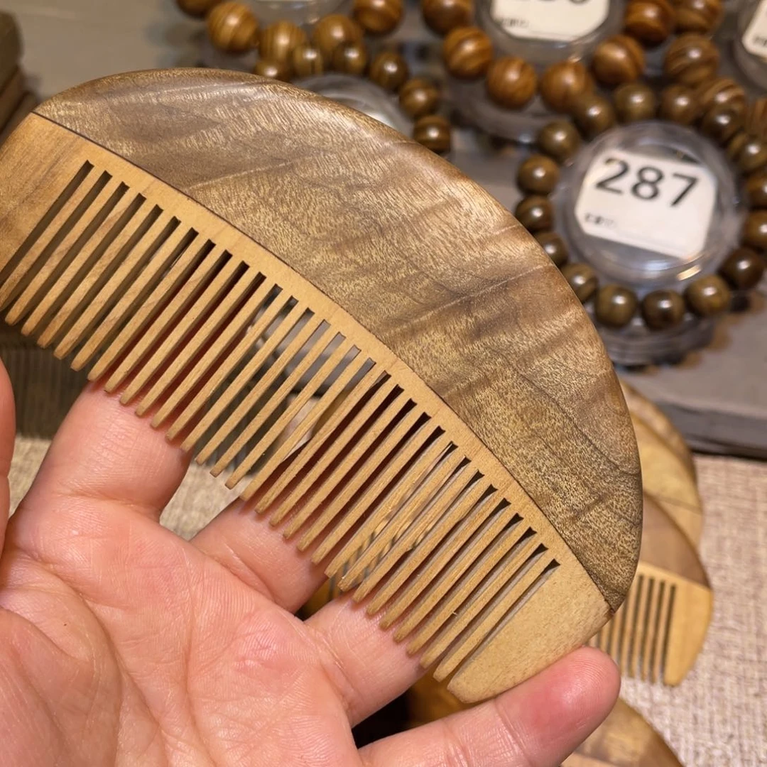 楠木（金丝楠）其他半月梳