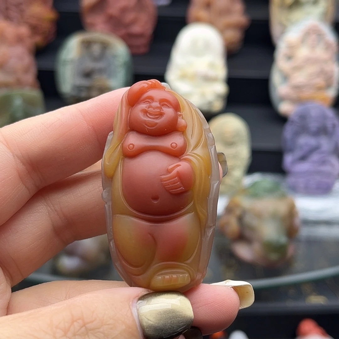 颈饰未镶嵌石英质玉