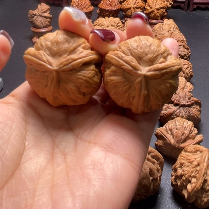 元宝三棱34尺寸小手捻核桃哈哈哈哈哈哈哈