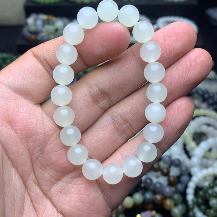 和田玉未镶嵌手串冰透水润无瑕疵