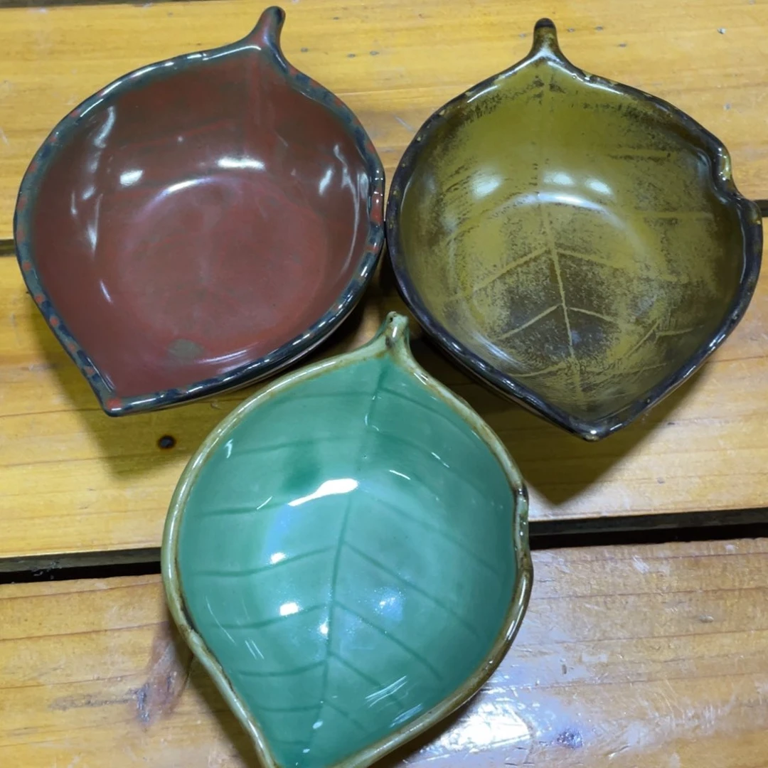 盘瓷器微瑕不退不换