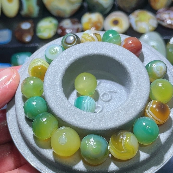 玛瑙/玉髓未镶嵌珠宝奇石