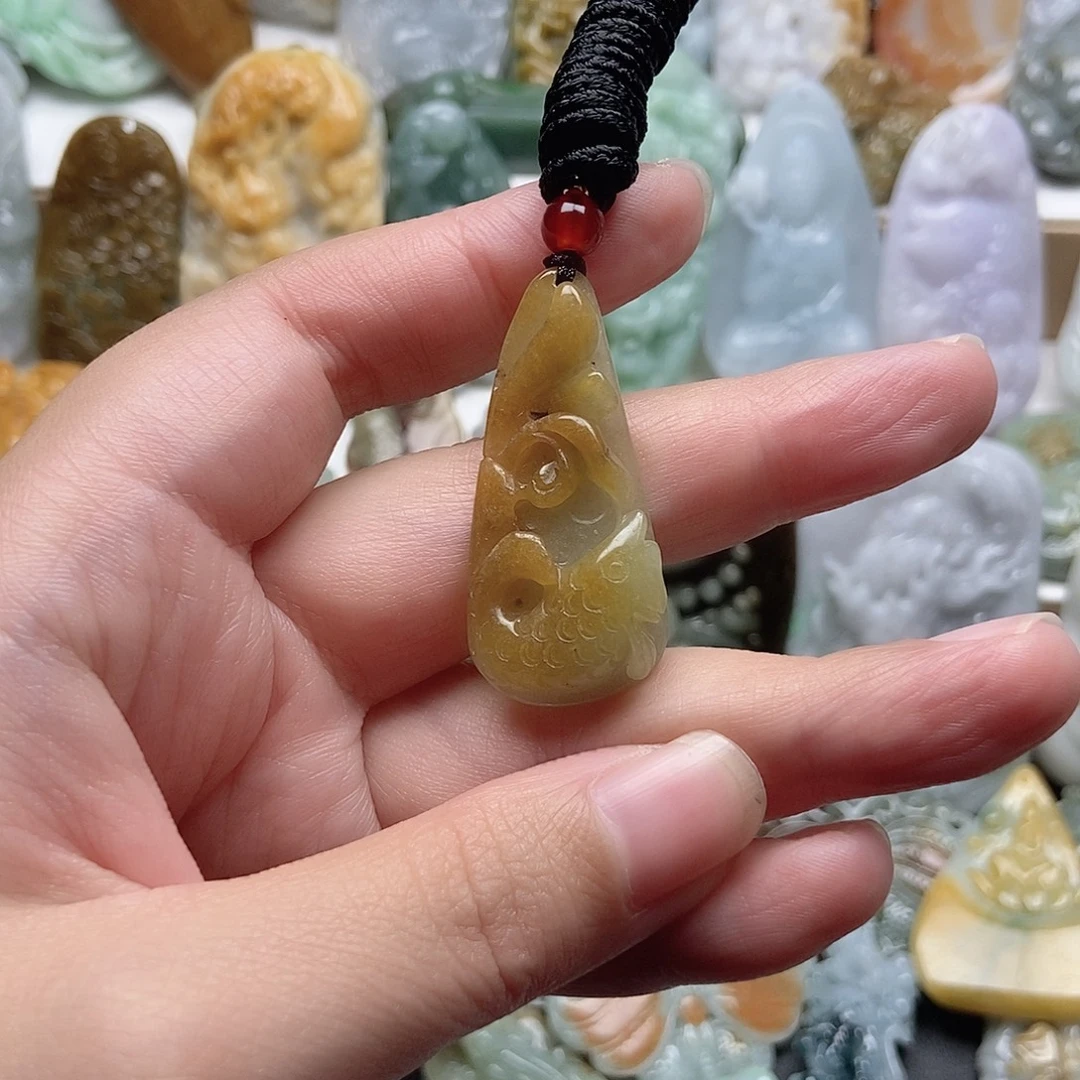 翡翠未镶嵌颈饰翡翠