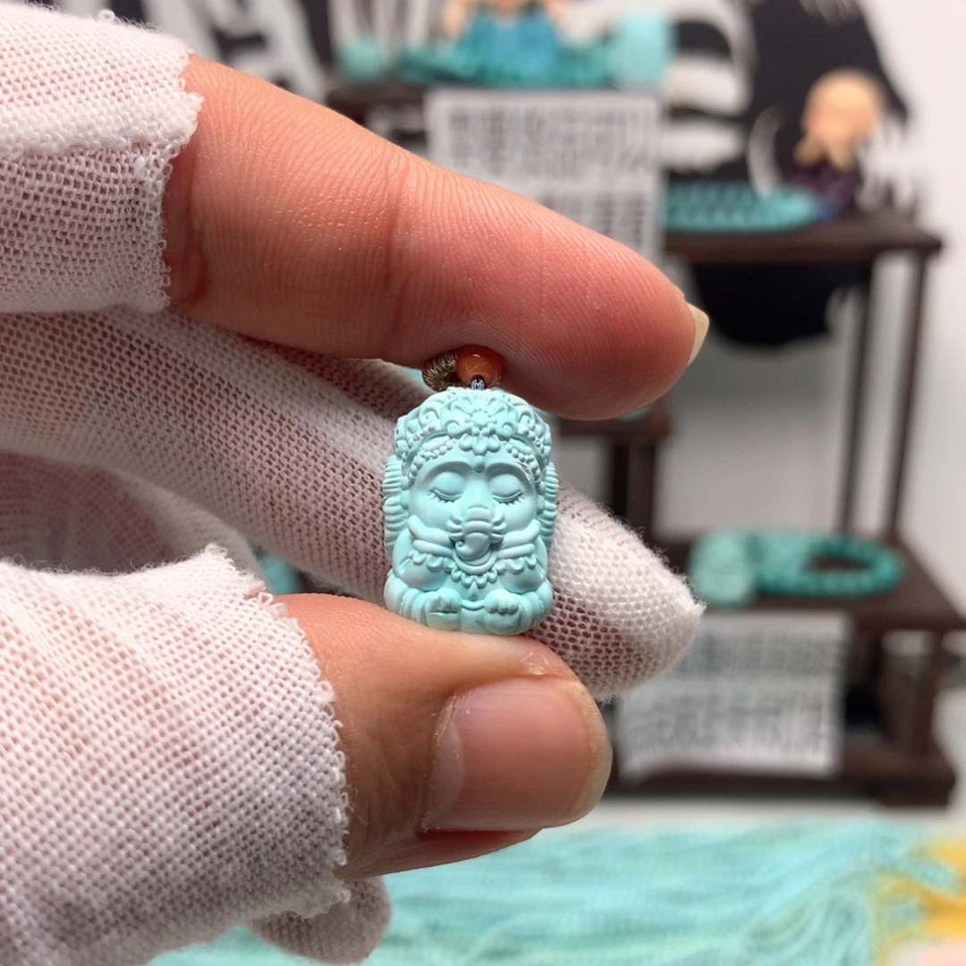绿松石未镶嵌挂件