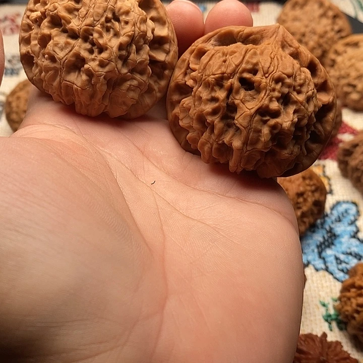 文玩核桃吊坠全品无修大官帽