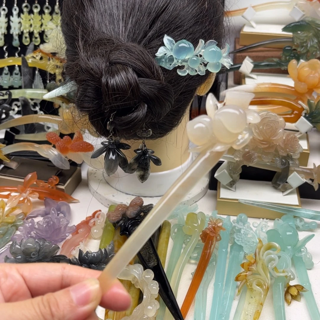 涂***山未镶嵌蛇纹石玉发簪