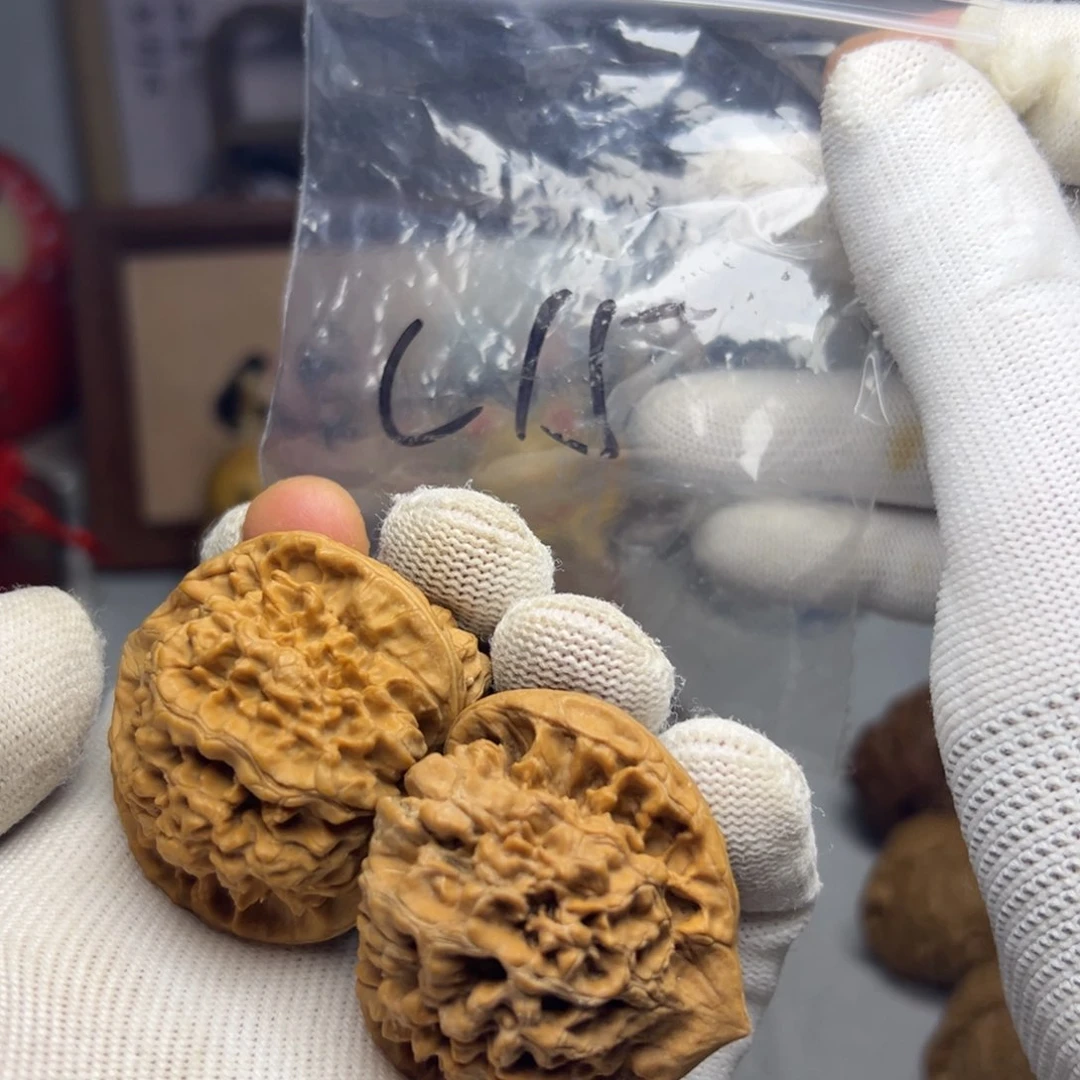 花***枝瑞麟文玩核桃手把件送盘玩工具