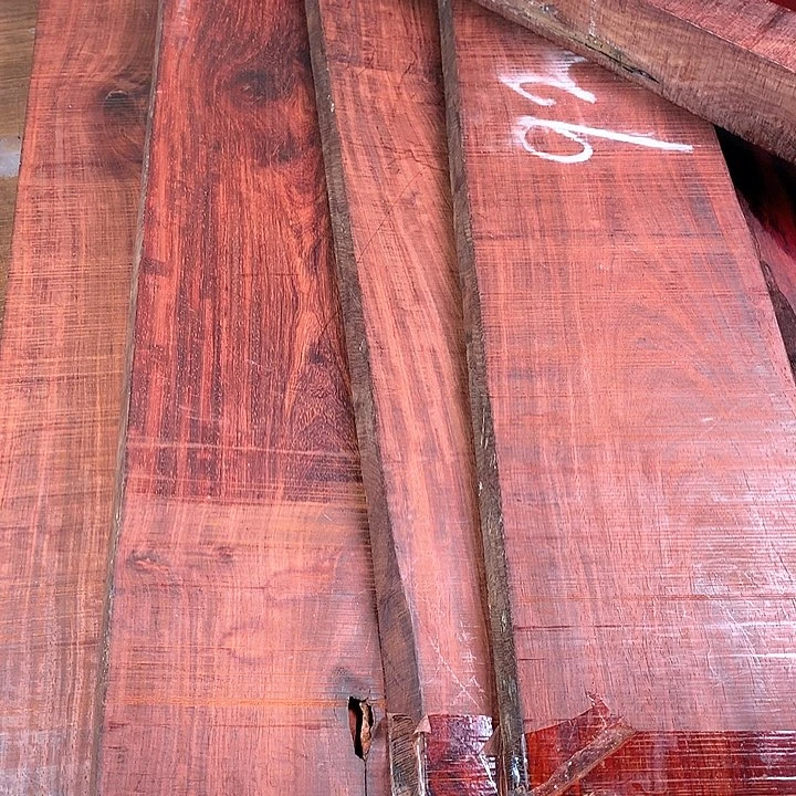 檀香紫檀（小叶紫檀）山****玮