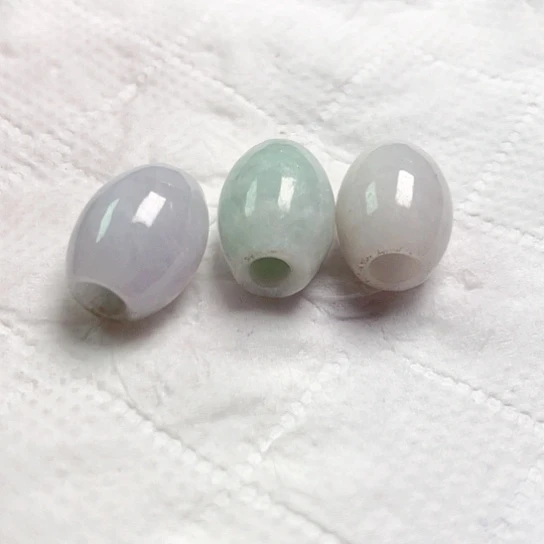 翡翠颈饰未镶嵌寒**影吊坠