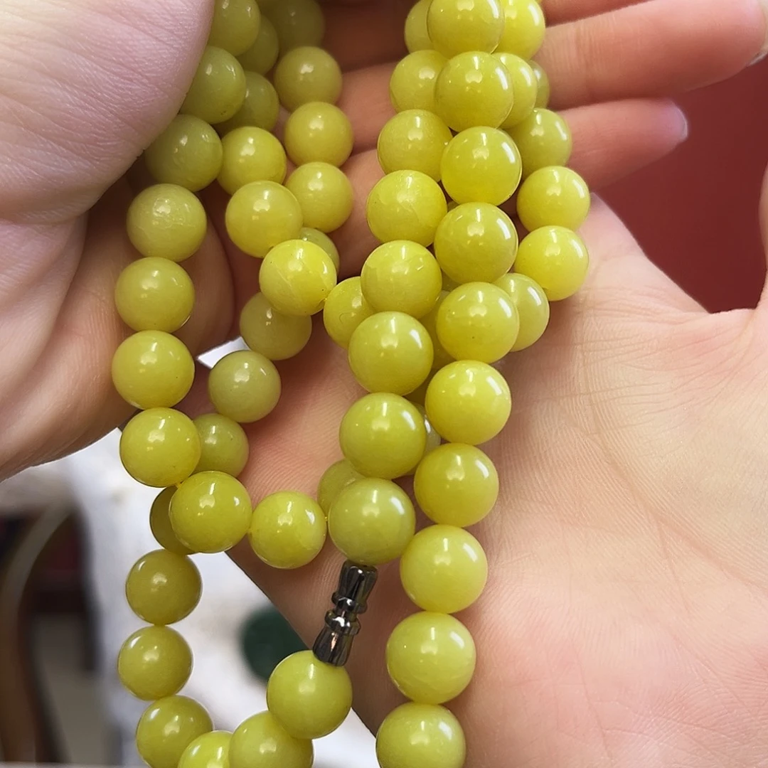 蛇纹石玉颈饰未镶嵌鸡油黄