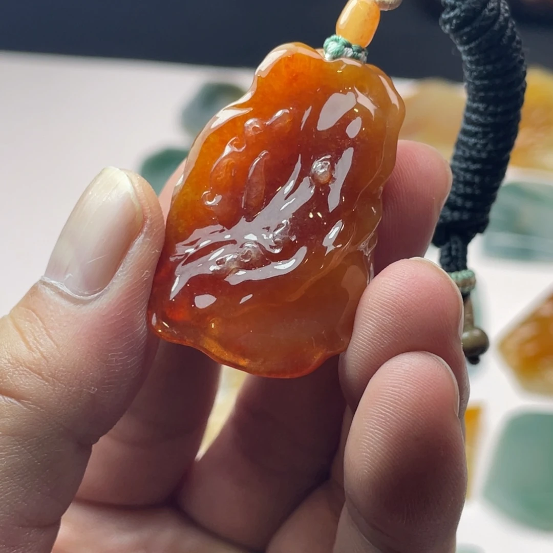 定制翡翠未镶嵌红翡悟道