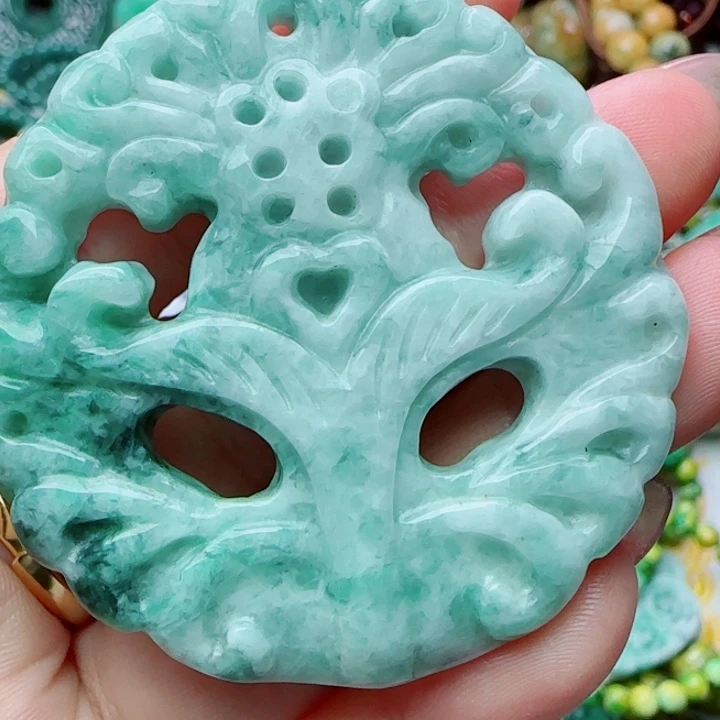 翡翠未镶嵌颈饰天然A货55