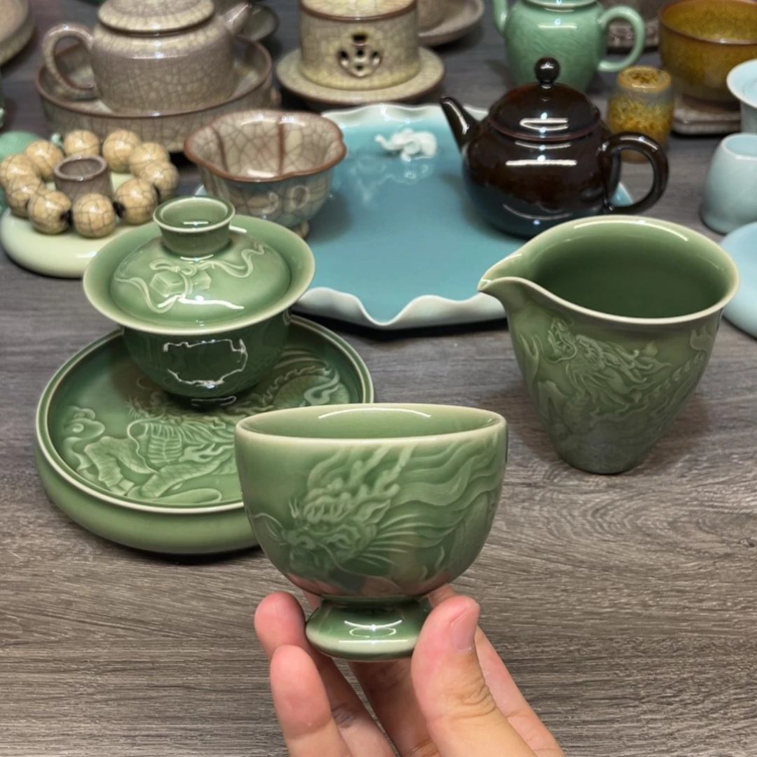 严少英  高足龙杯