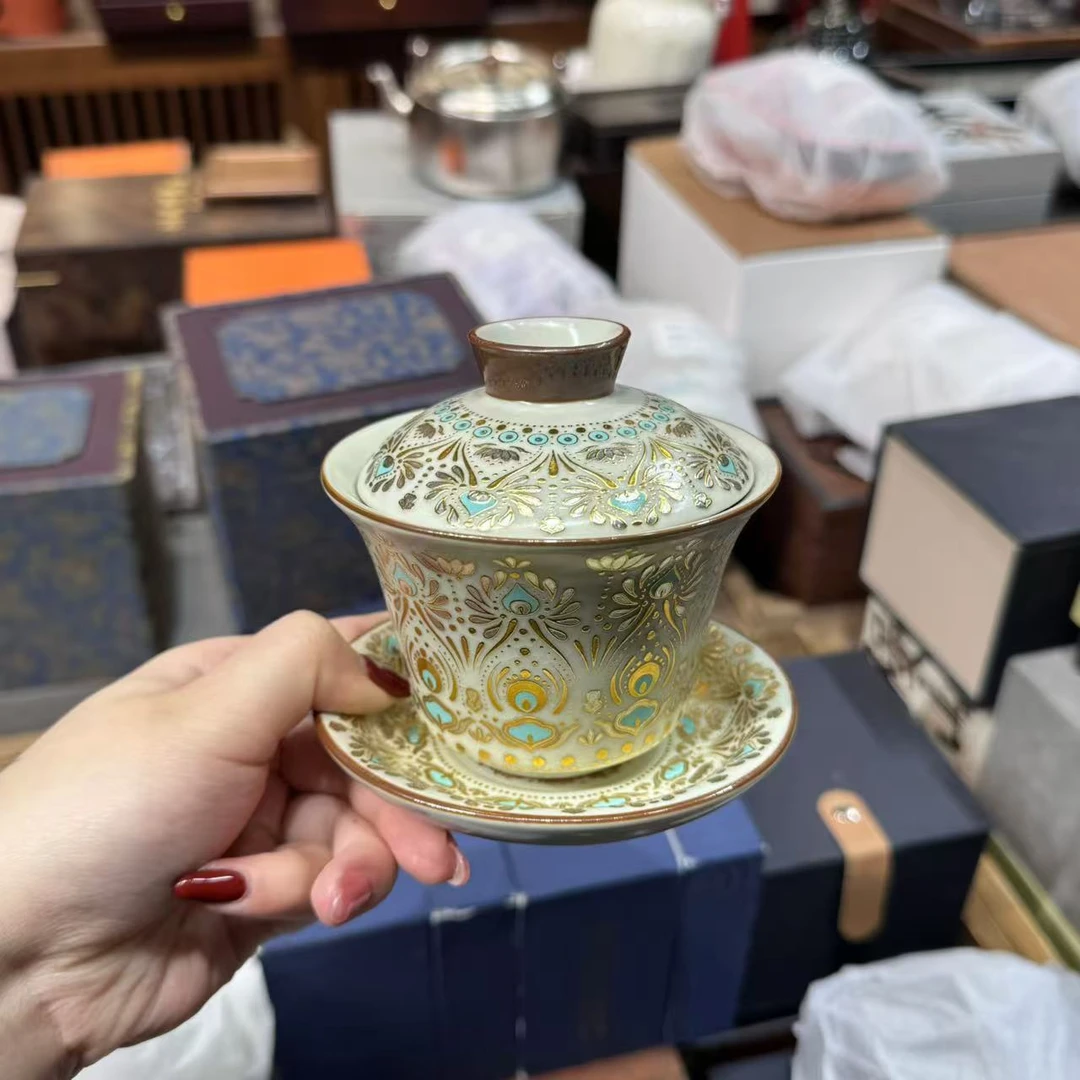 （胡子茶器）花纹掐金三才盖碗 3845