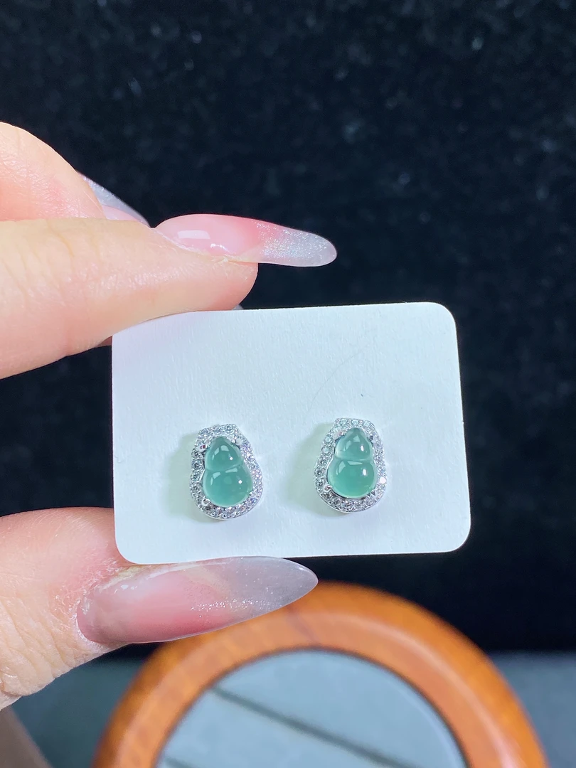 天然翡翠A货蓝冰设计款葫芦耳钉通体S925银镶嵌