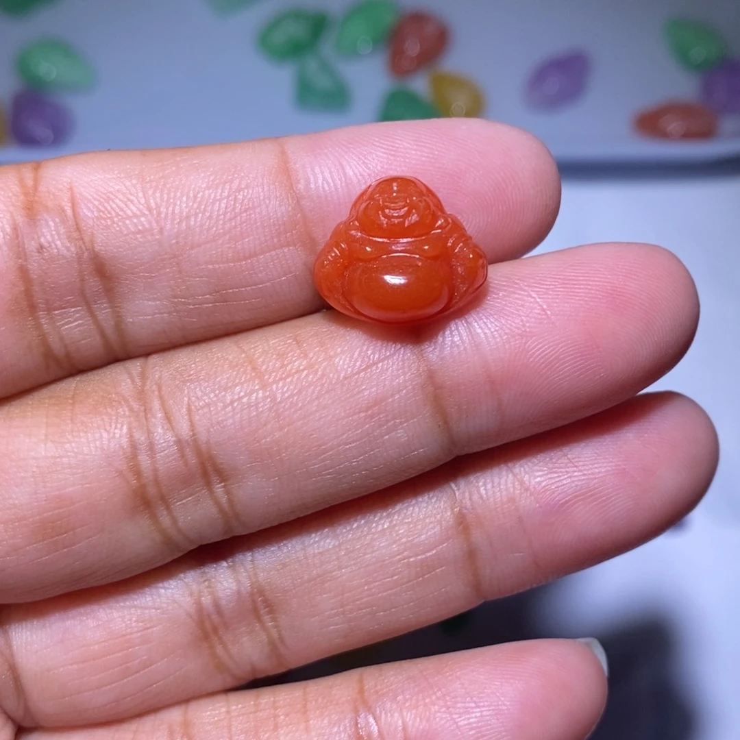 颈饰未镶嵌翡翠小*妃