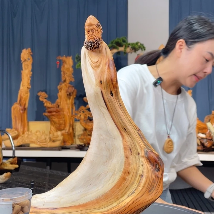 柏木（崖柏）随型摆件