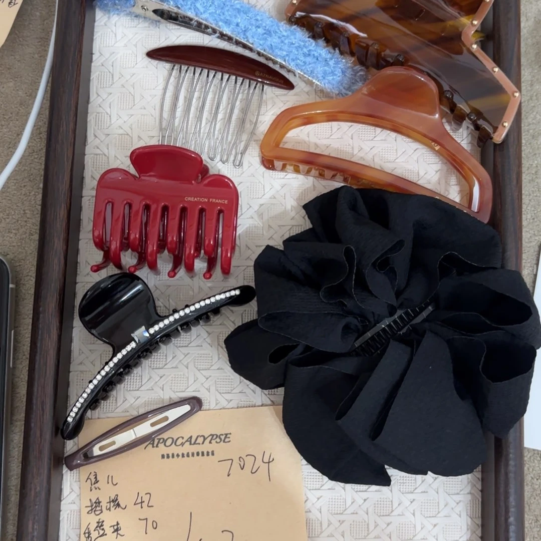 焦***儿布艺铁合金泡菜秋冬新款发饰no退换