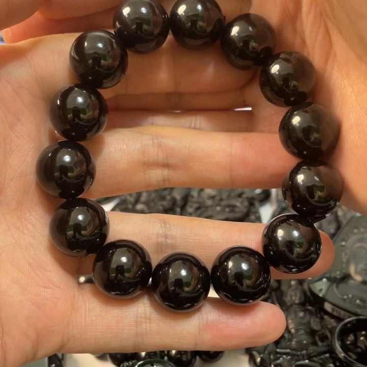 翡翠未镶嵌吊坠(不含链)卡16左右