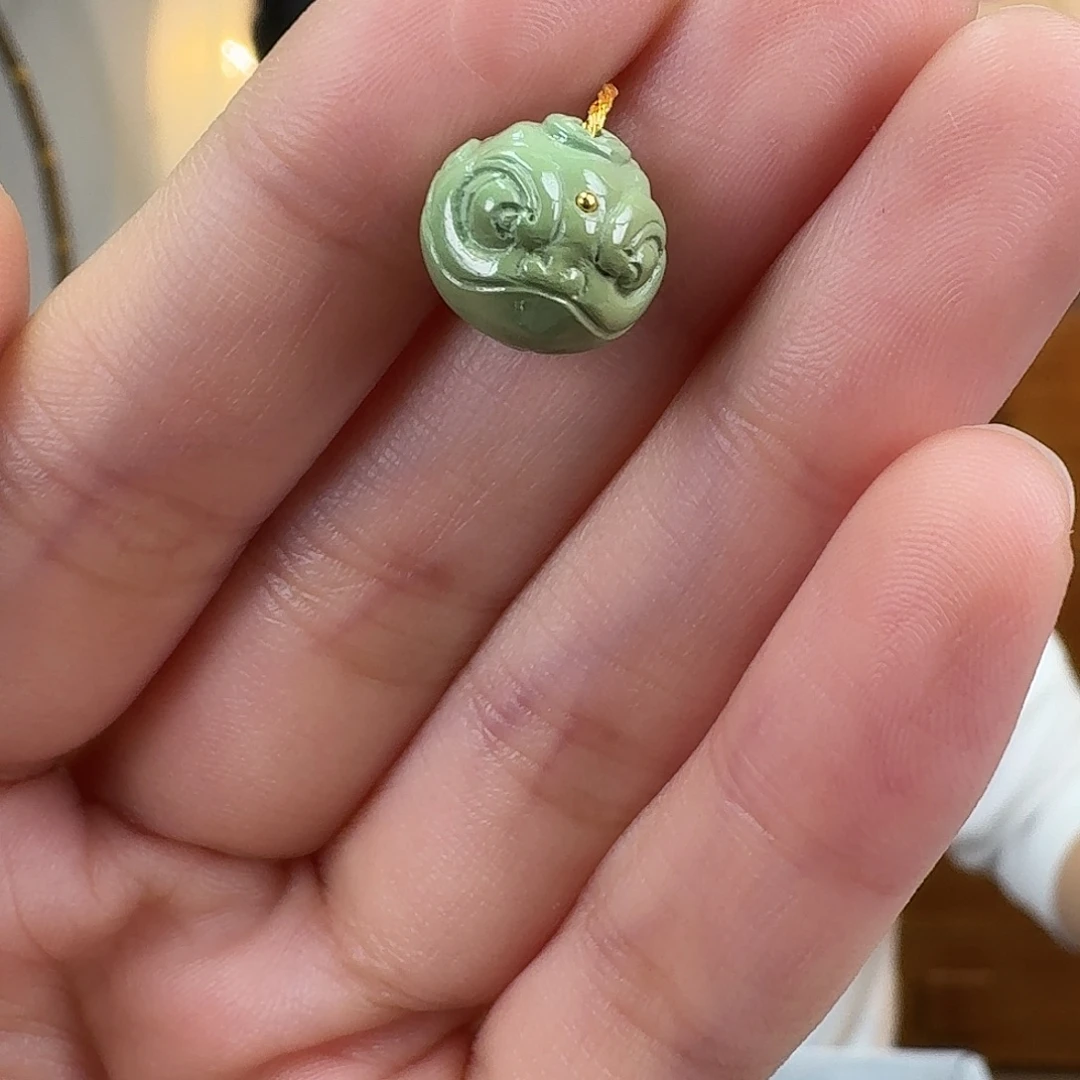 绿松石未镶嵌挂件