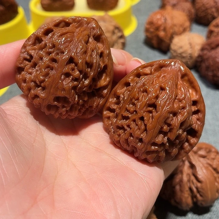 氢***錋文玩核桃，南疆石，尺寸42
