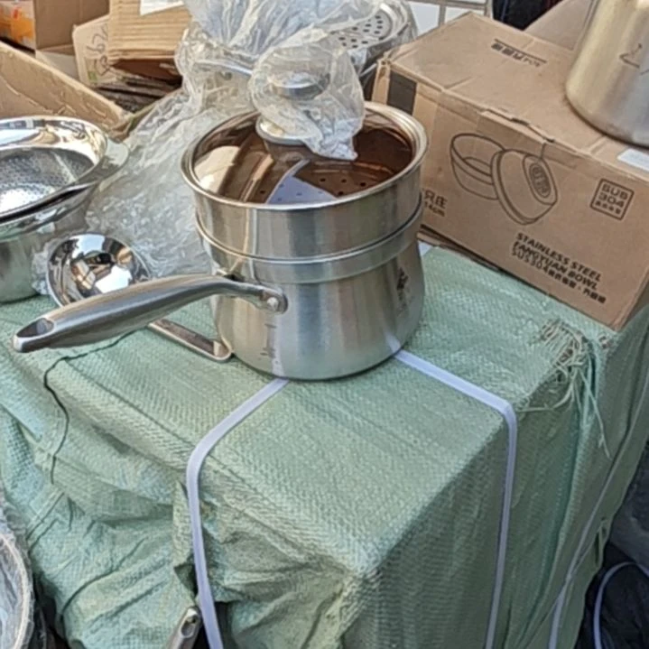 不锈钢奶锅瑕疵品，，，