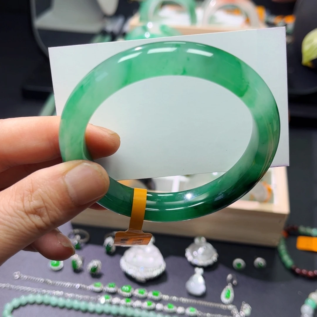 石英质玉手镯未镶嵌60