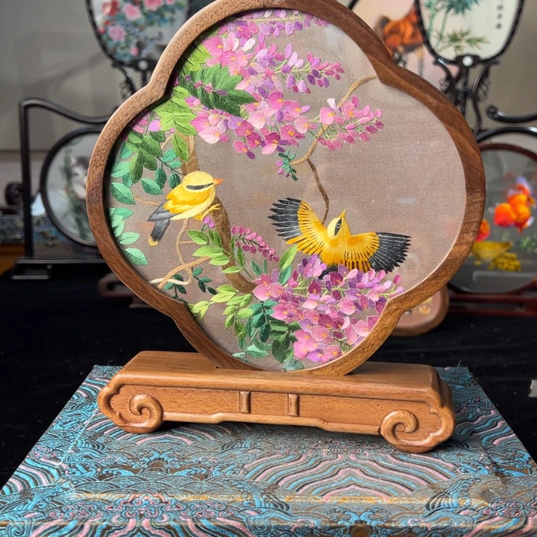 刺绣纯手工刺绣双面绣实木摆件