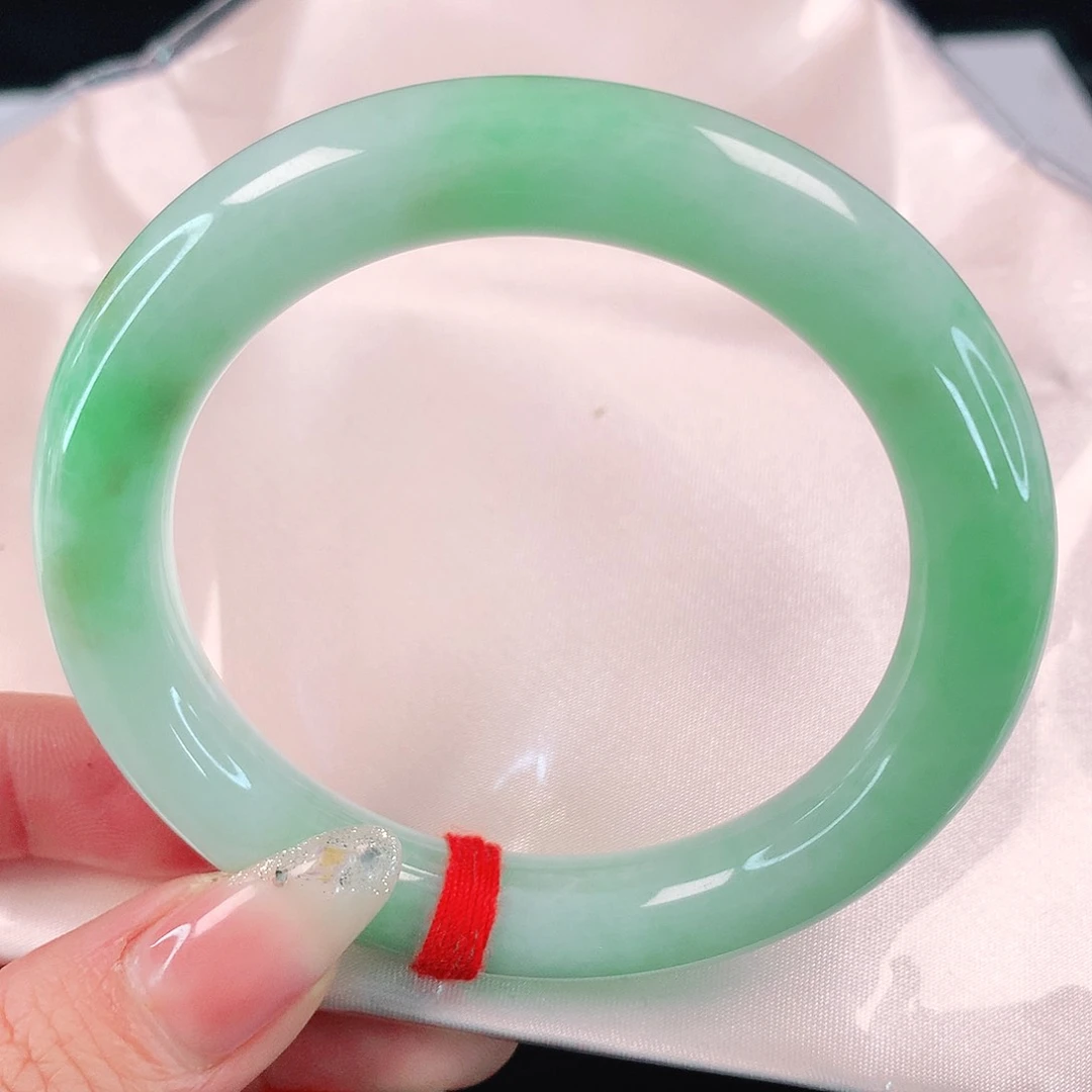 翡翠手镯未镶嵌102翡翠