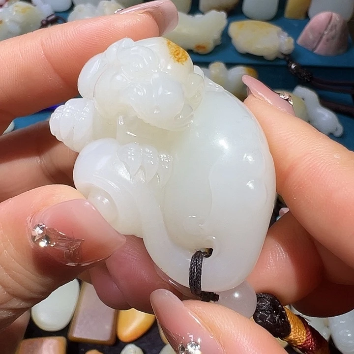 和田玉未镶嵌吊坠(不含链)