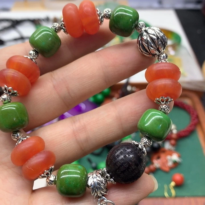 蜜蜡颈饰未镶嵌吊坠