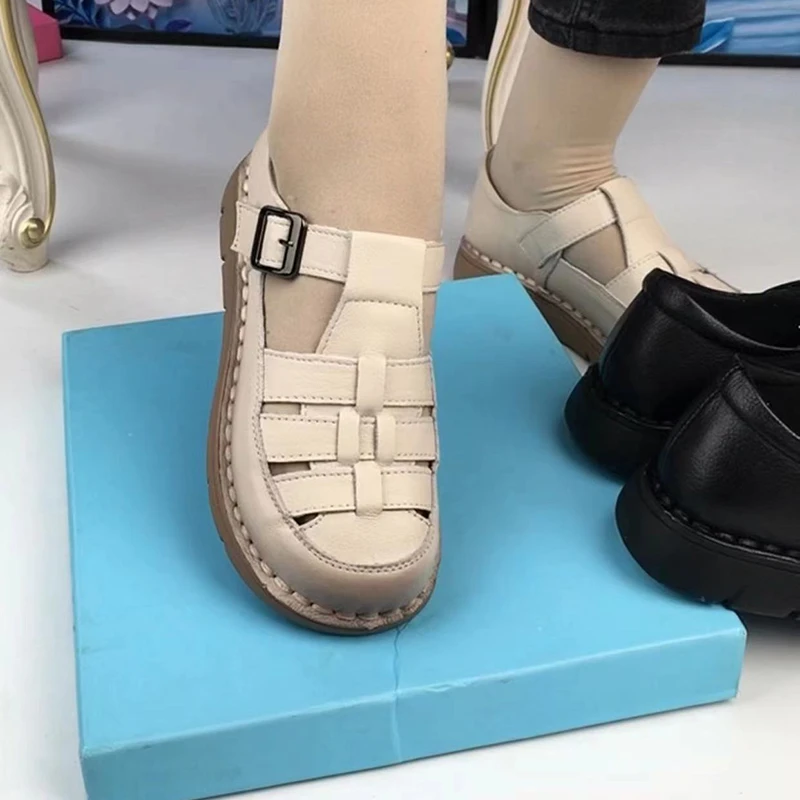 中老年妈妈凉鞋夏季新款女复古镂空女鞋时尚厚底魔术贴平底洞洞鞋