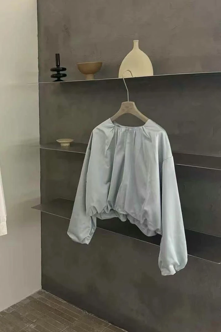 NUT新款 很洋气的缎面感觉的气质款外套