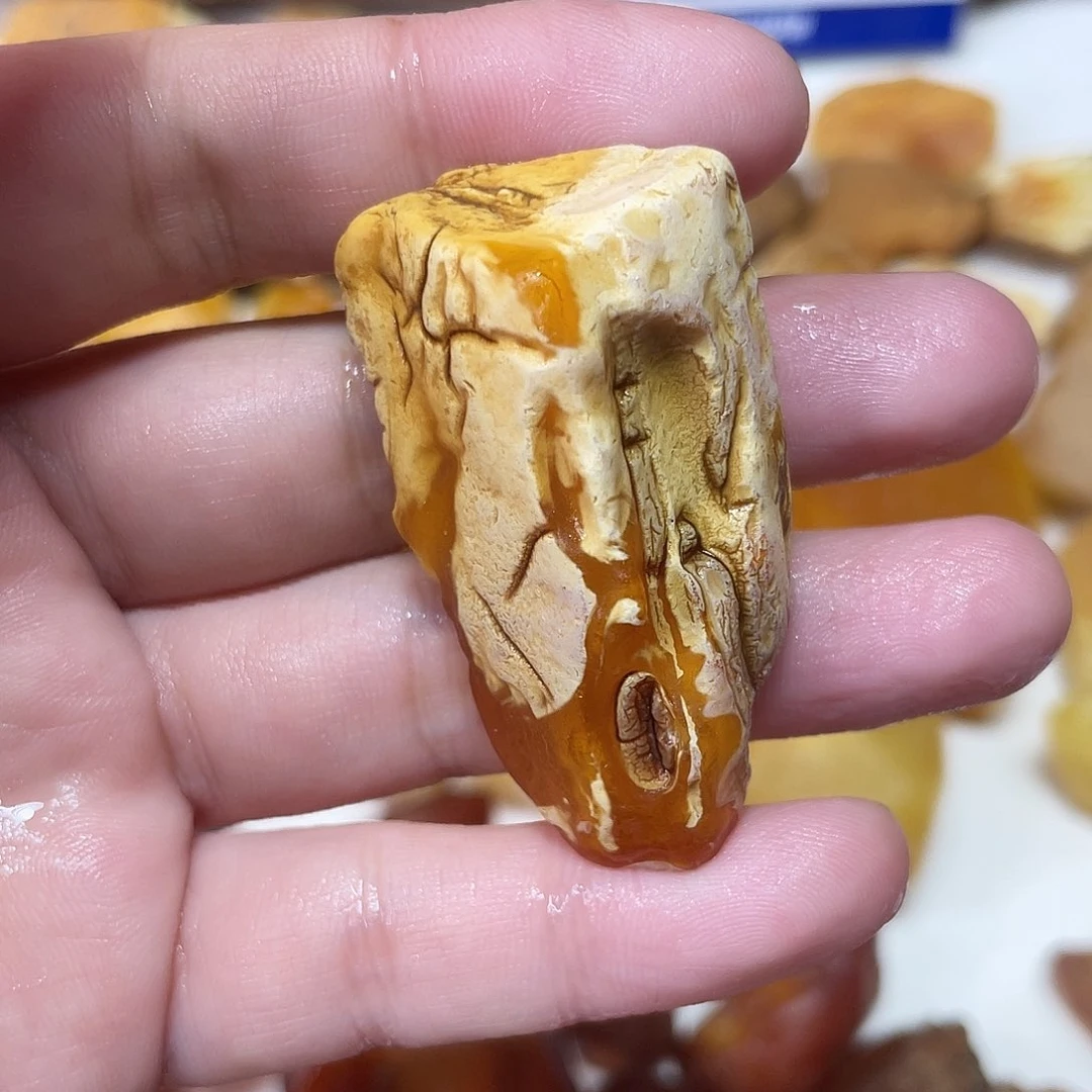 定制琥珀未镶嵌原矿琥珀