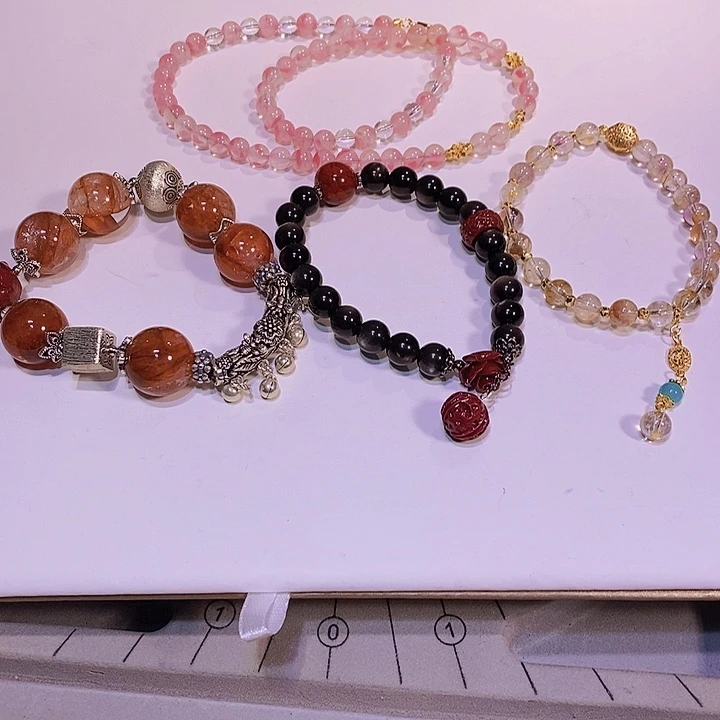 水晶手链未镶嵌?**饱差价