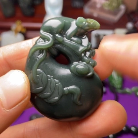 未镶嵌手镯和田玉（糖玉）